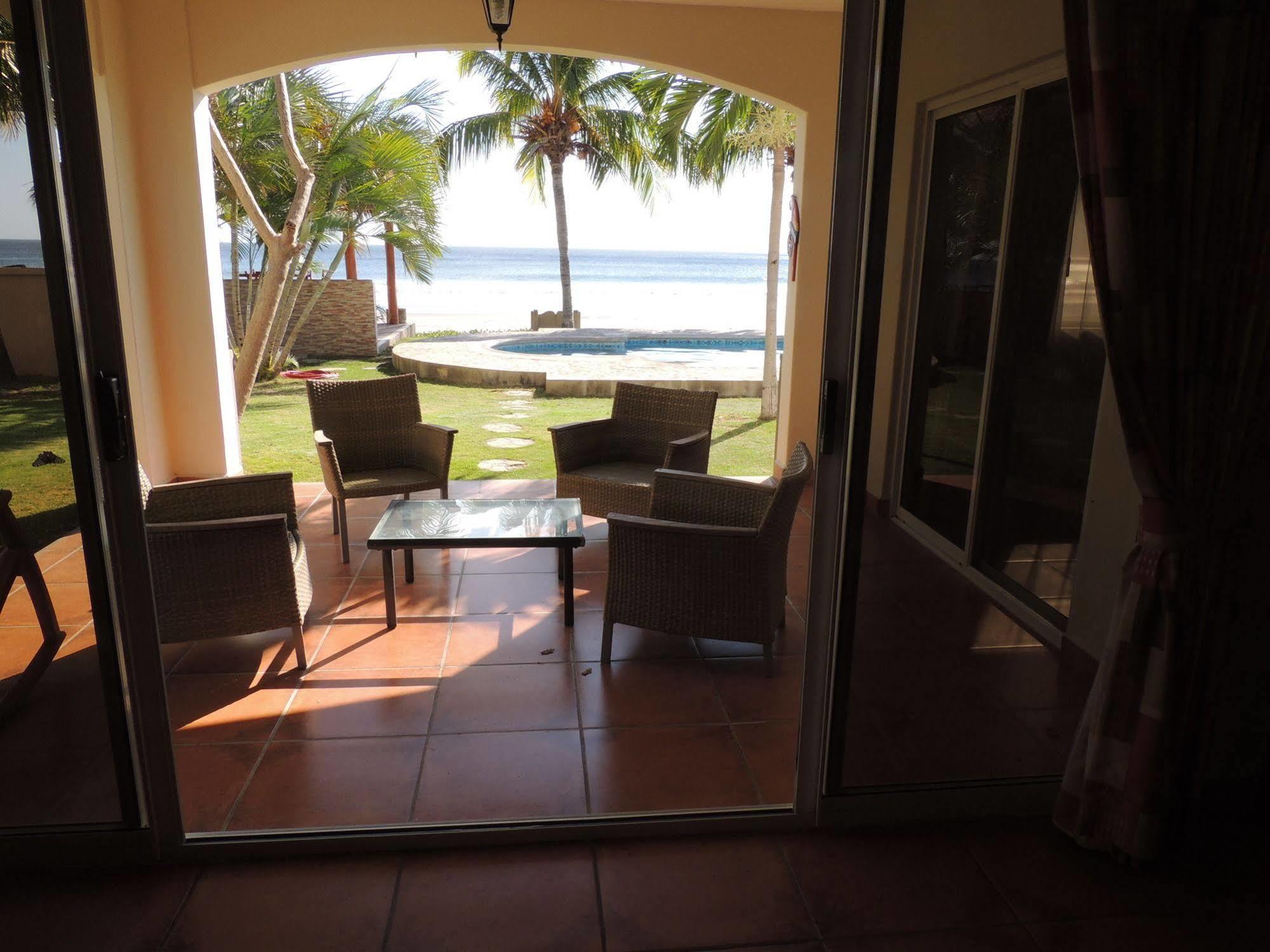 Hacienda Iguana Beach And Golf Resort Tola Exterior foto